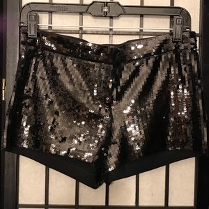 🖤Black sequence shorts